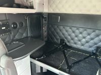 2023 Kenworth T680