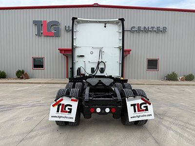 2022 Kenworth T680