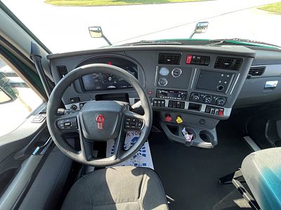 2023 Kenworth T680