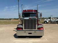 2023 Peterbilt 389