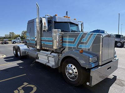 2022 Western Star 4900 EX