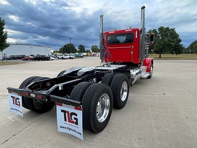 2022 Peterbilt 389