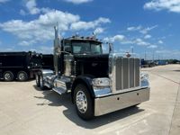 2023 Peterbilt 389