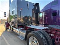 2022 Peterbilt 389