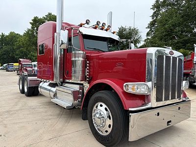 2021 Peterbilt 389