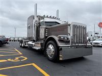 2021 Peterbilt 389