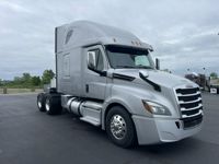 2019 Freightliner CASCADIA 126