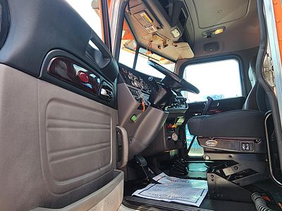 2018 Peterbilt 389