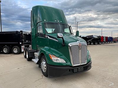 2023 Kenworth T680