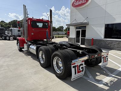 2022 Peterbilt 389