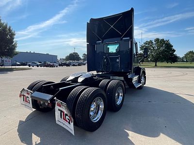 2023 Kenworth T680