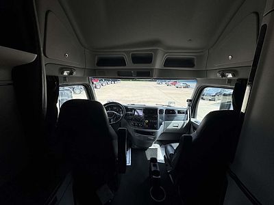 2021 Peterbilt 579