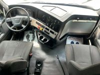 2020 Freightliner CASCADIA 116