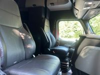 2021 Freightliner CASCADIA 126
