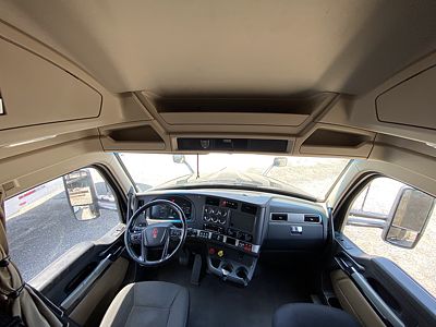 2022 Kenworth T680