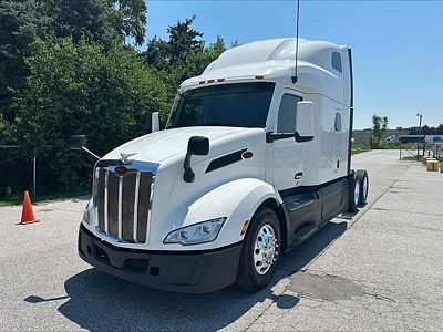 2022 Peterbilt 579