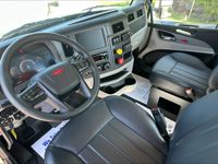 2024 Peterbilt 579