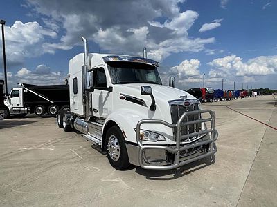 2025 Peterbilt 579