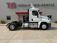 2020 Freightliner CASCADIA 125