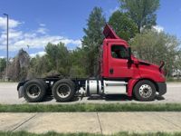 2020 Freightliner CASCADIA 126