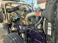 2022 Peterbilt 389