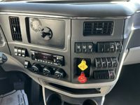 2023 Peterbilt 579