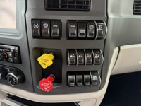 2023 Peterbilt 579-117