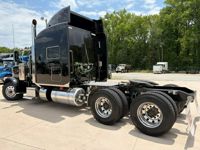2022 Peterbilt 389