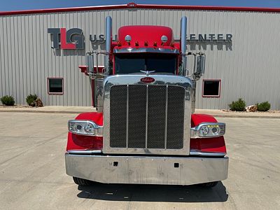 2021 Peterbilt 389