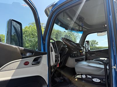 2025 Peterbilt 567