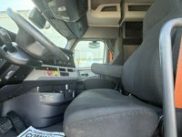 2021 Freightliner CASCADIA 116