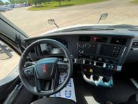 2022 Kenworth T680