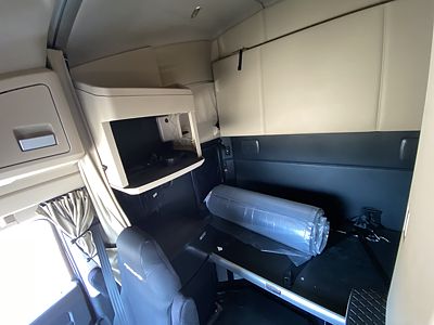 2022 Kenworth T680