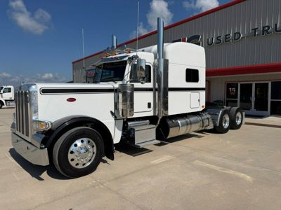 2022 Peterbilt 389