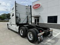 2021 Volvo VNL64T760