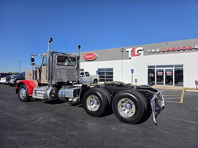 2018 Peterbilt 389