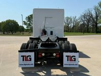 2021 Peterbilt 567