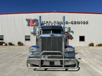 2023 Peterbilt 389