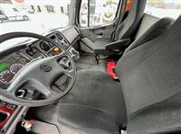 2017 Freightliner M2-112