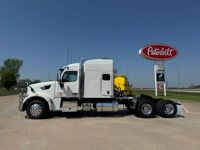 2022 Peterbilt 567