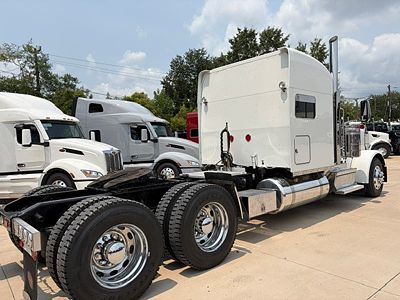 2021 Peterbilt 389