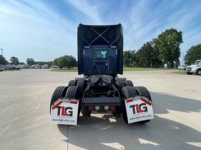 2023 Kenworth T680