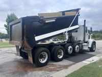 2019 Freightliner 122SD