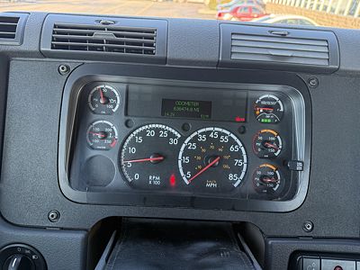2020 Freightliner CASCADIA 125