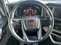 2023 Peterbilt 579