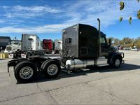 2022 Peterbilt 567