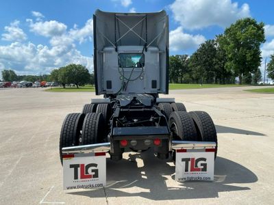 2023 Kenworth T680