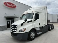 2021 Freightliner CASCADIA 116