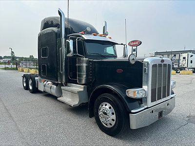 2022 Peterbilt 389