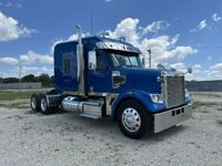 2022 Freightliner Coronado 122 SD